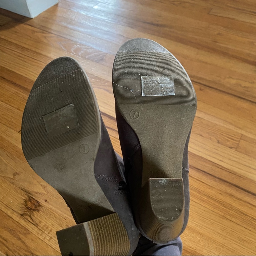 Booties👢👢 - Picture 4 of 4